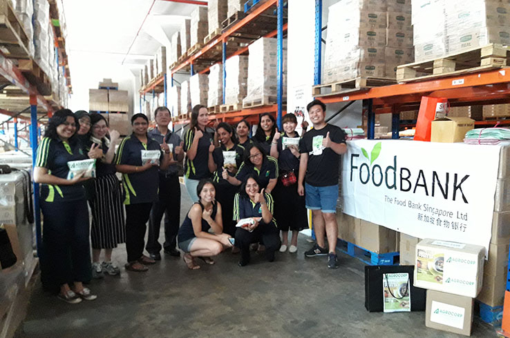 Agrocorp Team at Food Bank donating pulses