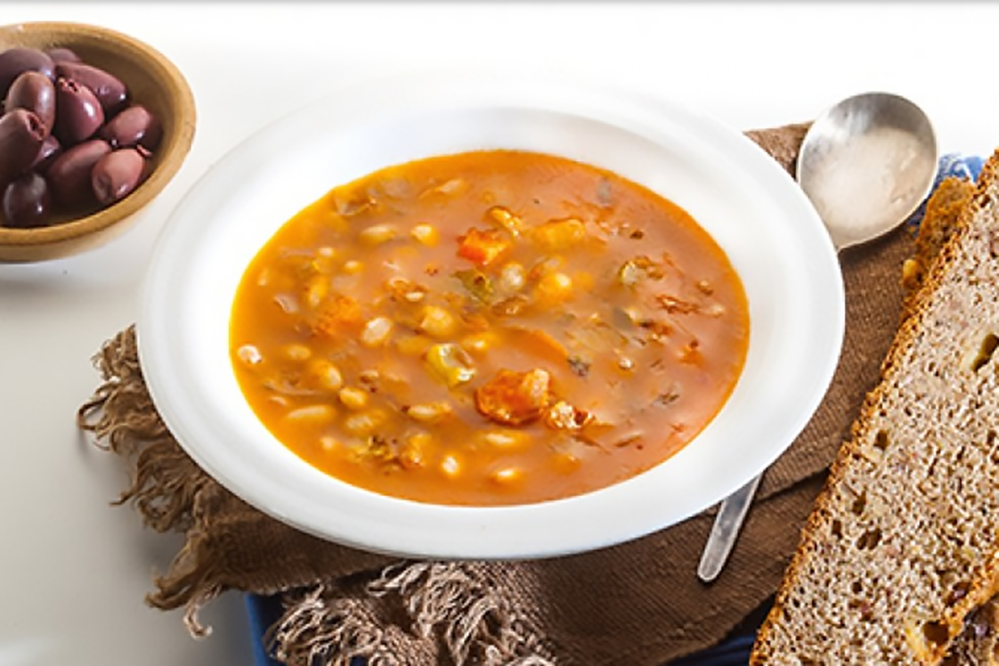Winter Bean Soup & Cheesy Bread with Walnuts 