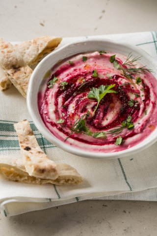 Cannellini_beetroot_dip-1293