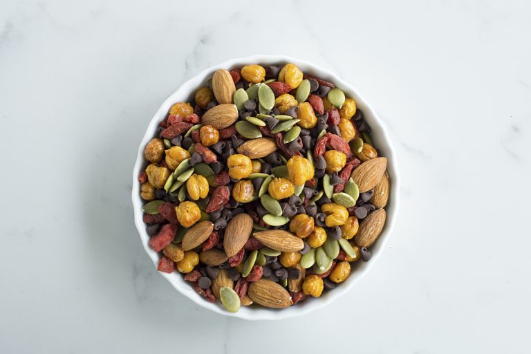 https://pulses.org/nap/wp-content/uploads/2018/04/chickpea_trailmix-768x512.jpg
